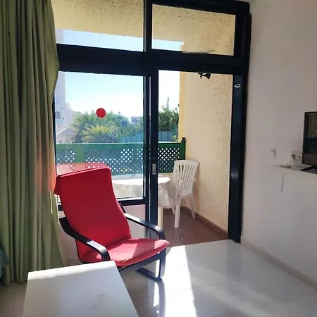 200 M De La Playa Apartment